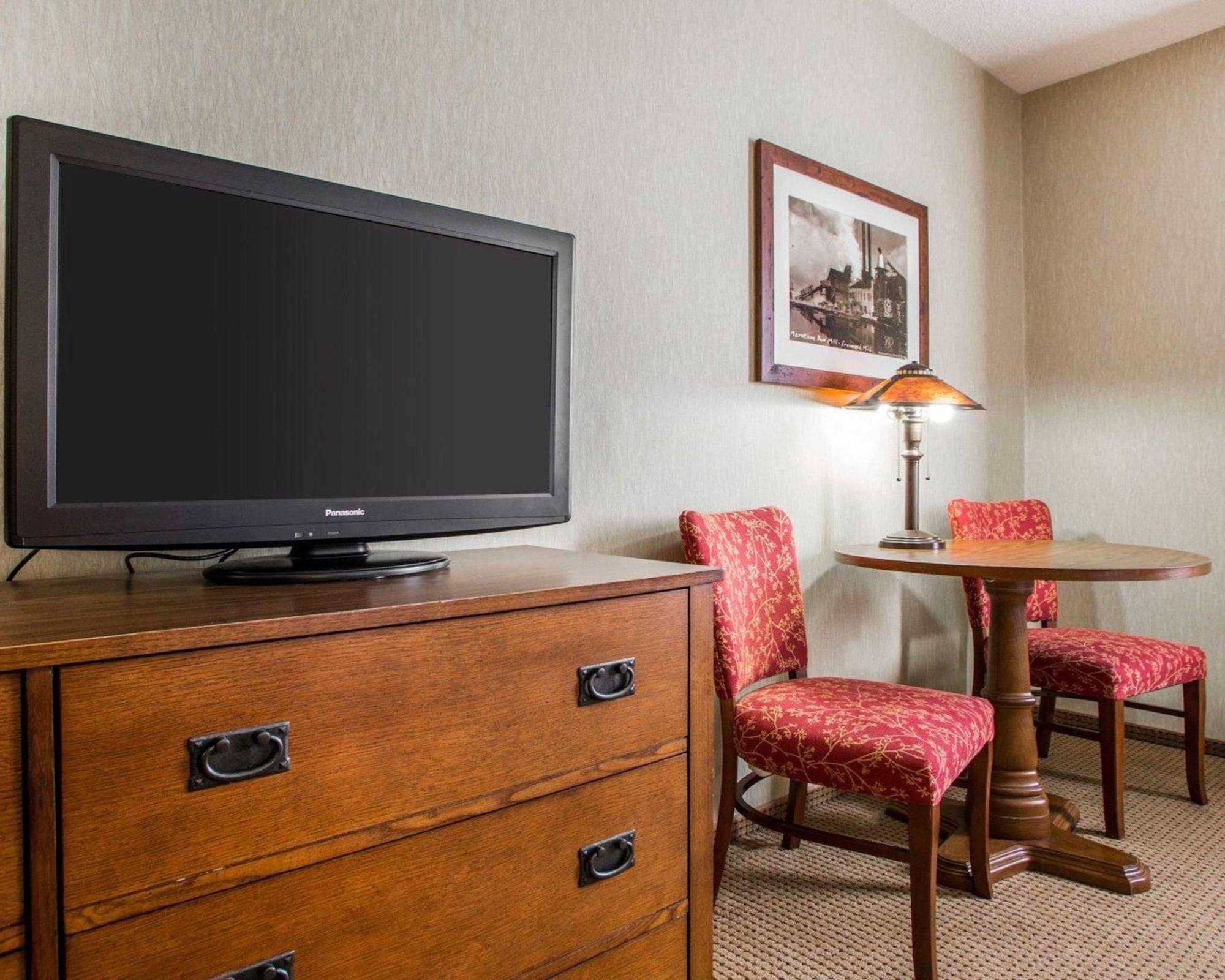 Quality Inn Ironwood Exterior photo
