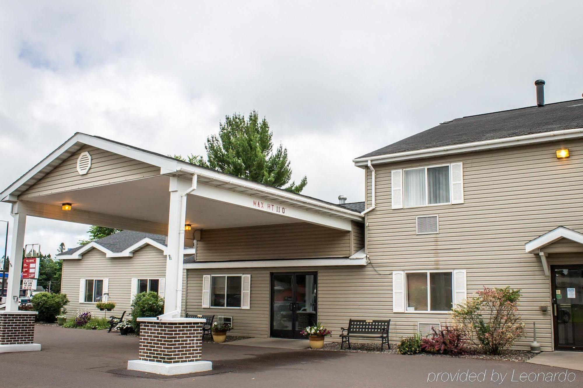 Quality Inn Ironwood Exterior photo