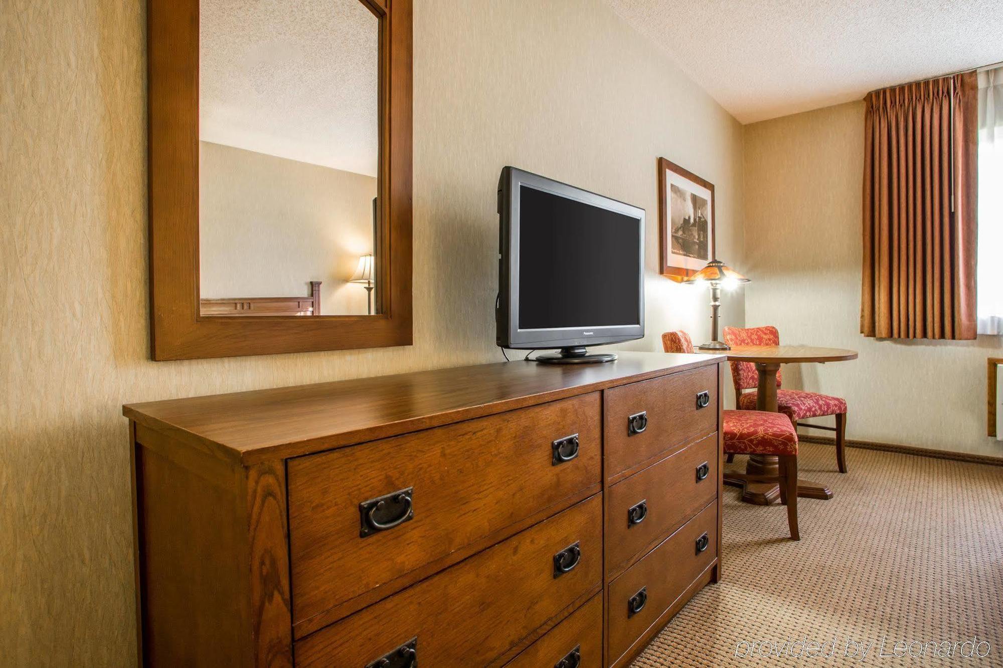 Quality Inn Ironwood Exterior photo